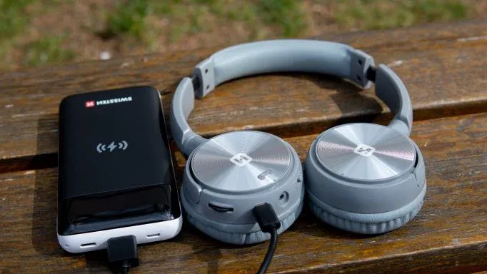 WIRELESS STEREO HAEDPHONES SWISSTEN TRIX SILVER/GREY